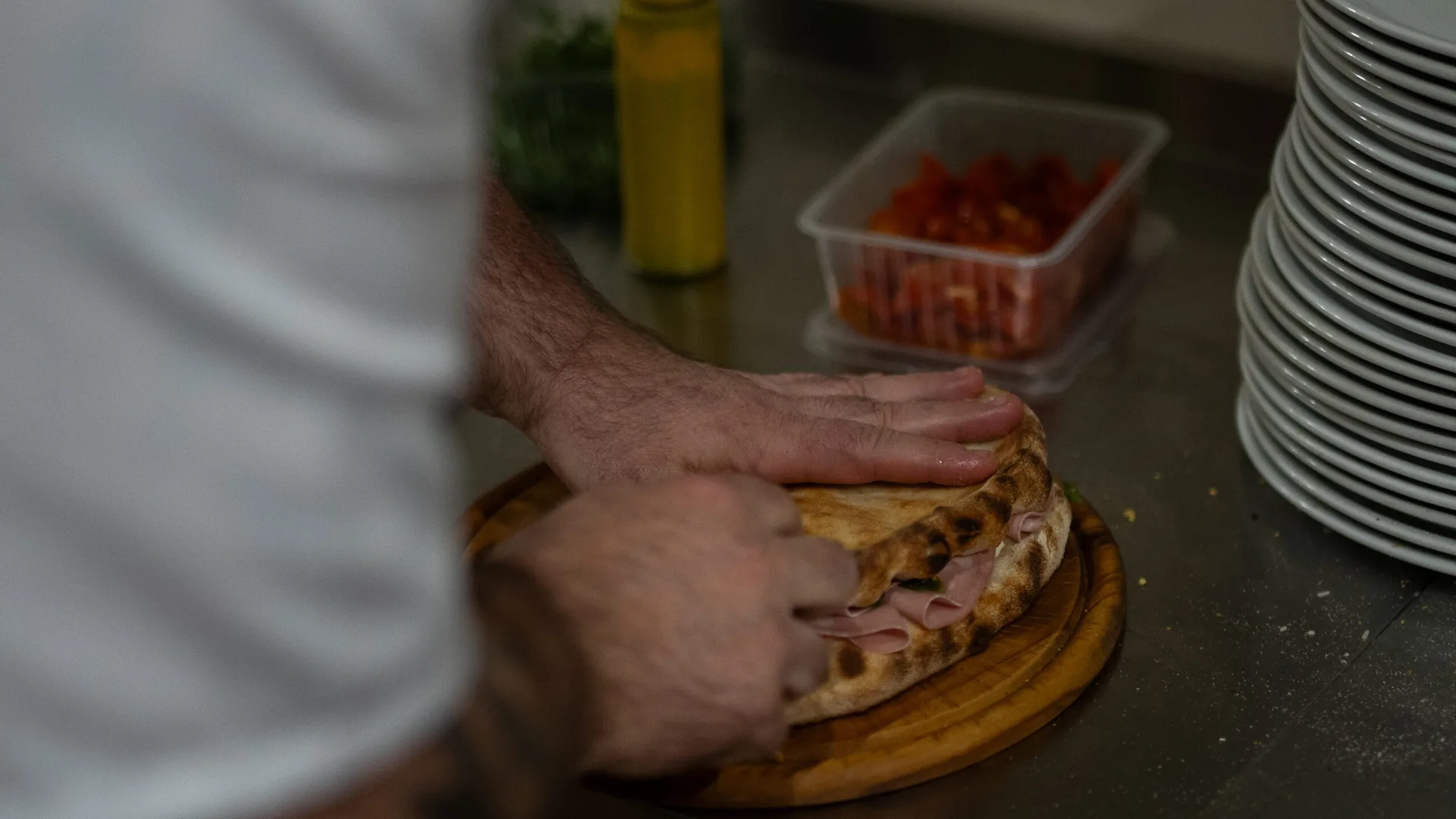 Príprava surovín – Čerstvé suroviny chystáme priebežne počas dňa. Pizzeria Passage Košice